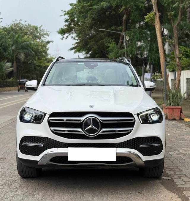https://images10.gaadi.com/usedcar_image/4614303/original/processed_907f95cc-bed2-4014-a860-7393396413bc.jpg?imwidth=6400