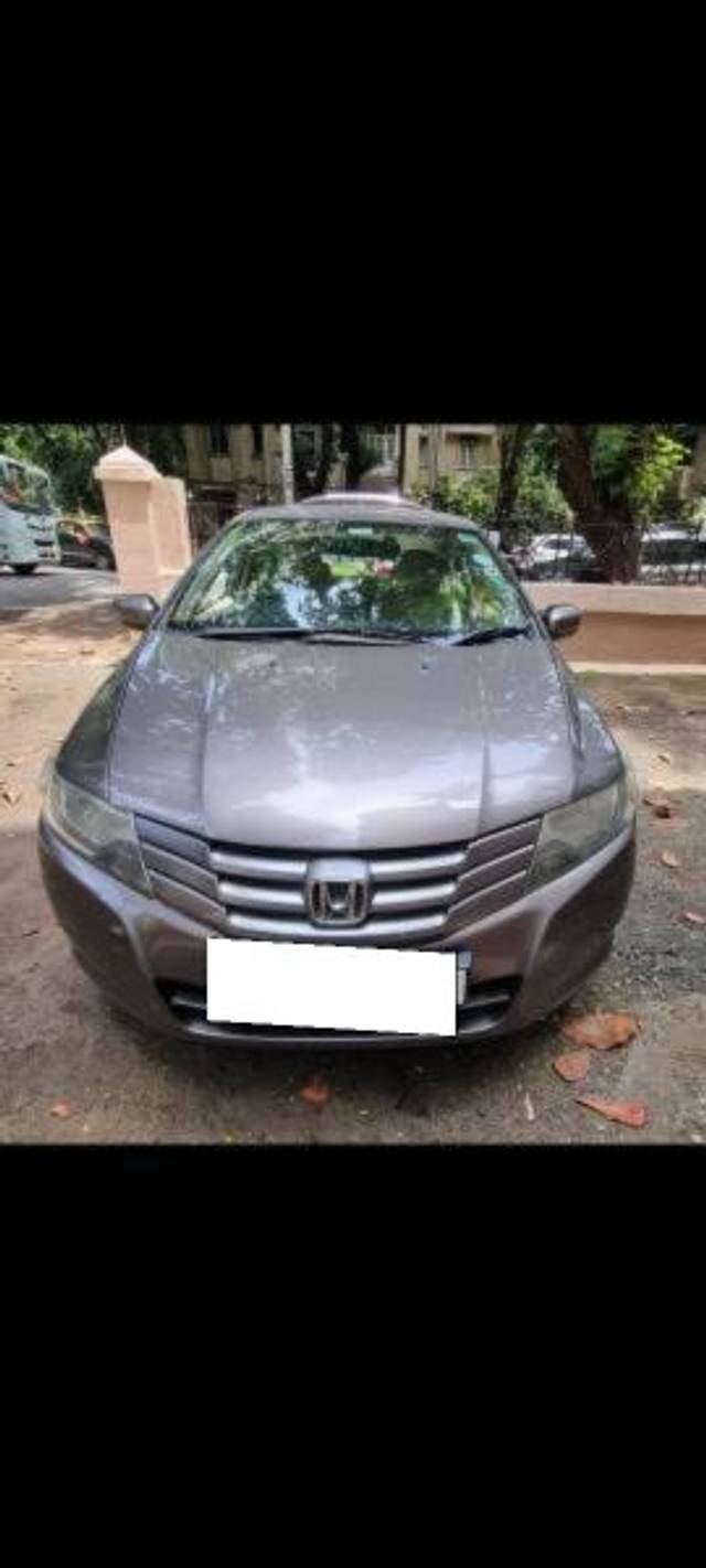 https://images10.gaadi.com/usedcar_image/4614319/original/processed_23413150-032f-40d3-81e0-487a5f76c0cf.jpg?imwidth=6400