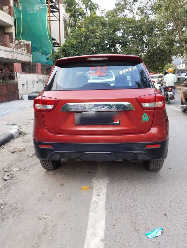 https://images10.gaadi.com/usedcar_image/4614328/original/processed_ce871cab0dd60270d3bc48f5a9c8d397.jpg?imwidth=6401