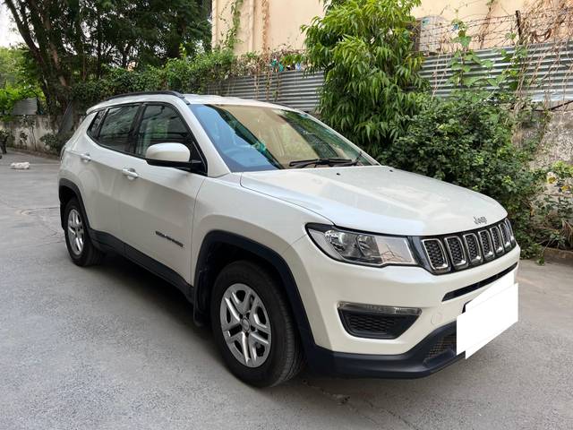 https://images10.gaadi.com/usedcar_image/4614330/original/processed_150ab1840d5f66198cdc1143b015aa36.jpg?imwidth=6400