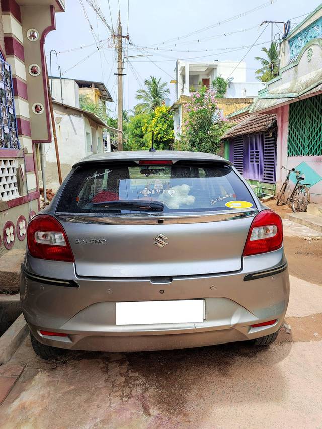 https://images10.gaadi.com/usedcar_image/4614333/original/processed_f78204f4-f68b-44b0-9874-be0f99094627.jpg?imwidth=6401