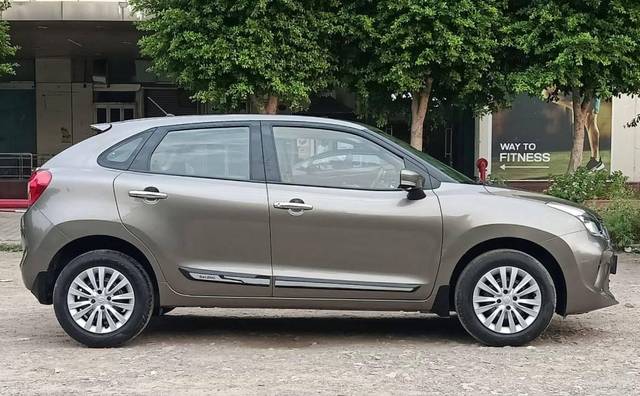 https://images10.gaadi.com/usedcar_image/4614445/original/processed_17257059a55c05de7d1a0ca3c26986f8.jpg?imwidth=6401