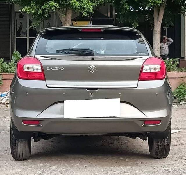 https://images10.gaadi.com/usedcar_image/4614445/original/processed_69924d04e74e021a100ddd01dd1e5fd0.jpg?imwidth=6402