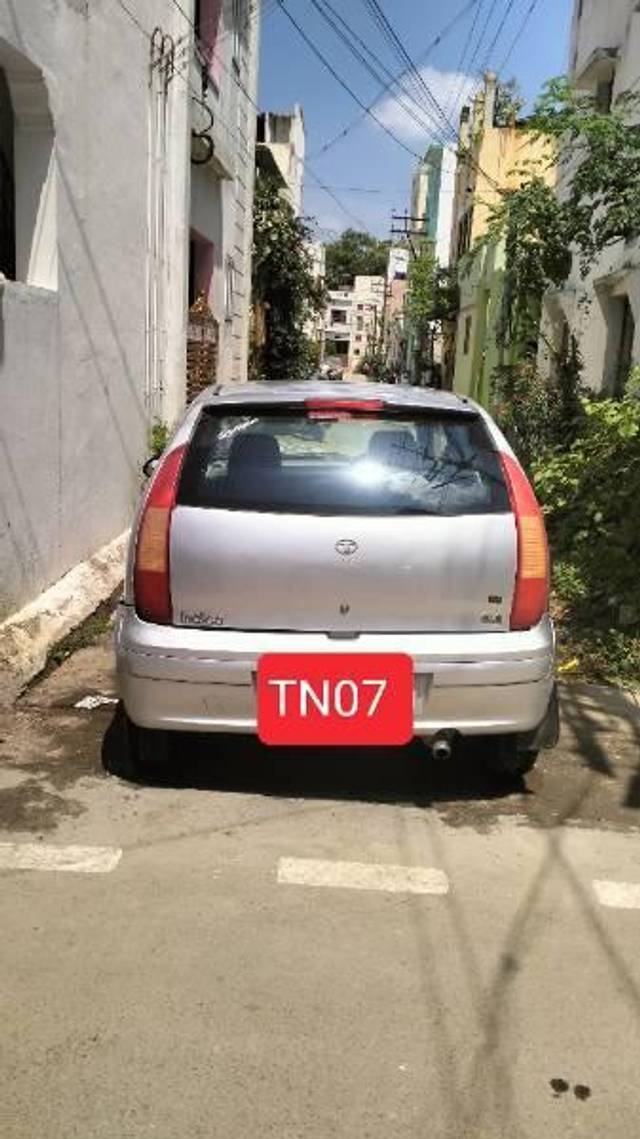 https://images10.gaadi.com/usedcar_image/4614491/original/processed_982bbba1-09d7-48e4-9081-457147a516fe.jpg?imwidth=6401