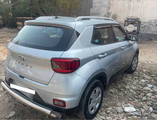 https://images10.gaadi.com/usedcar_image/4614527/original/processed_04ba01bc-5d99-4741-900e-e7ffd80b3908.png?imwidth=6400