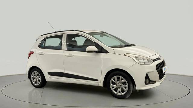 https://images10.gaadi.com/usedcar_image/4614574/original/f4b9f01cbff6ed2ebce9cf928be9503b.jpg?imwidth=6400