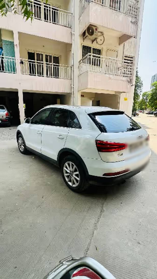 https://images10.gaadi.com/usedcar_image/4614603/original/90390c40-42e3-4de5-989b-0140fa64d5b3.png?imwidth=6402