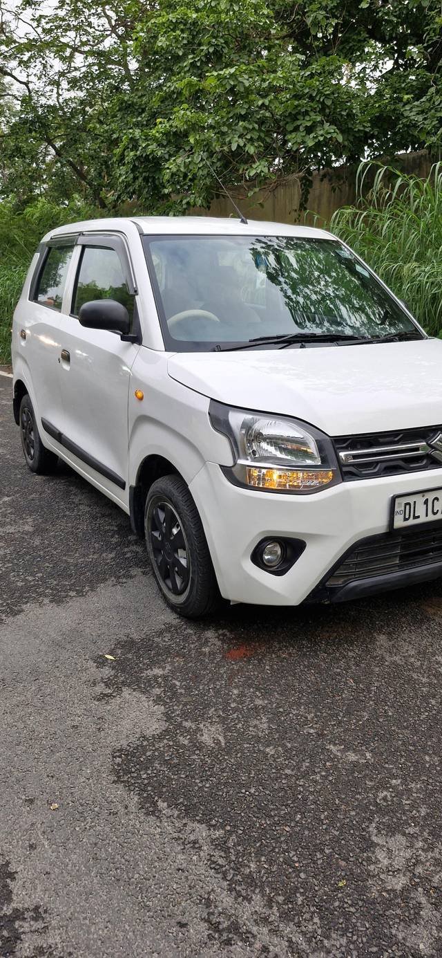 https://images10.gaadi.com/usedcar_image/4614664/original/processed_5f98213cb7b906b044ff9888ce24a531.jpg?imwidth=6400
