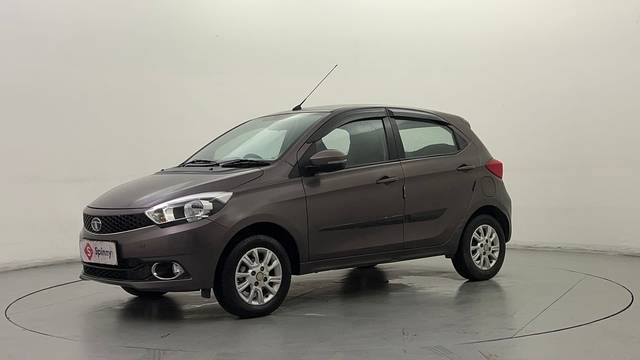 https://images10.gaadi.com/usedcar_image/4614766/original/2630326562225a756c227a1eee3f340d.JPG?imwidth=6400
