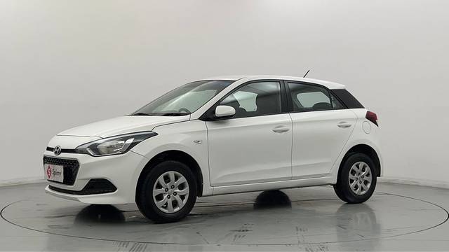 https://images10.gaadi.com/usedcar_image/4614781/original/dd21ef37005f5b4b9d1384fd101d7ecc.JPG?imwidth=6400