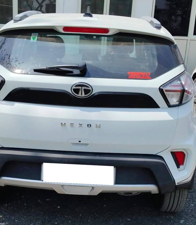 https://images10.gaadi.com/usedcar_image/4614789/original/processed_bf9380f1f44f86a7f1f95102a6847ca7.jpeg?imwidth=6401
