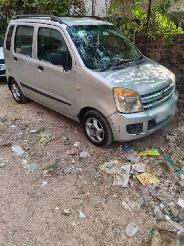 https://images10.gaadi.com/usedcar_image/4614790/original/e49af85d-3dee-4e40-b4d5-4955c5f1fac0.png?imwidth=6400