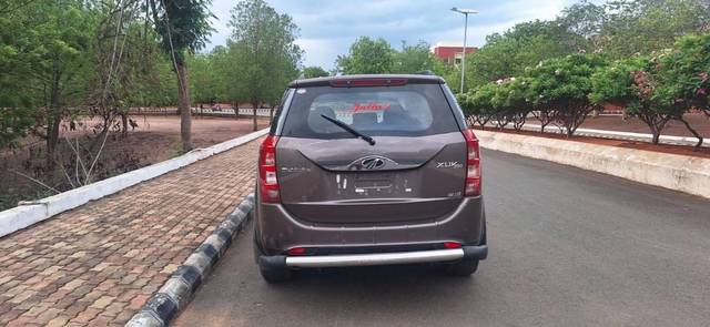 https://images10.gaadi.com/usedcar_image/4614814/original/processed_00990b42-1d54-46d3-9879-4f891b035484.jpeg?imwidth=6402