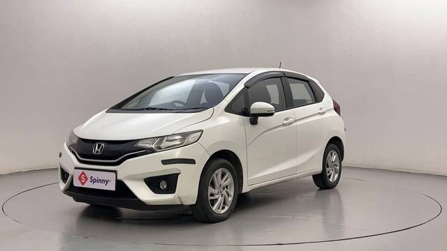 https://images10.gaadi.com/usedcar_image/4614833/original/af79b4ae18d0e0b5d13a42ef9121bf73.JPG?imwidth=6400
