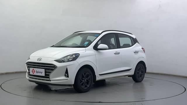 https://images10.gaadi.com/usedcar_image/4614858/original/642c841abaa2b8a448d161e3d04c908e.JPG?imwidth=6400