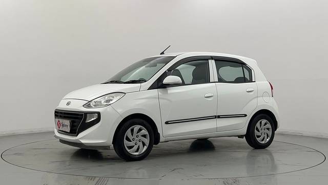 https://images10.gaadi.com/usedcar_image/4614895/original/f2018d6d2cab358473c984d780a4ebef.JPG?imwidth=6400