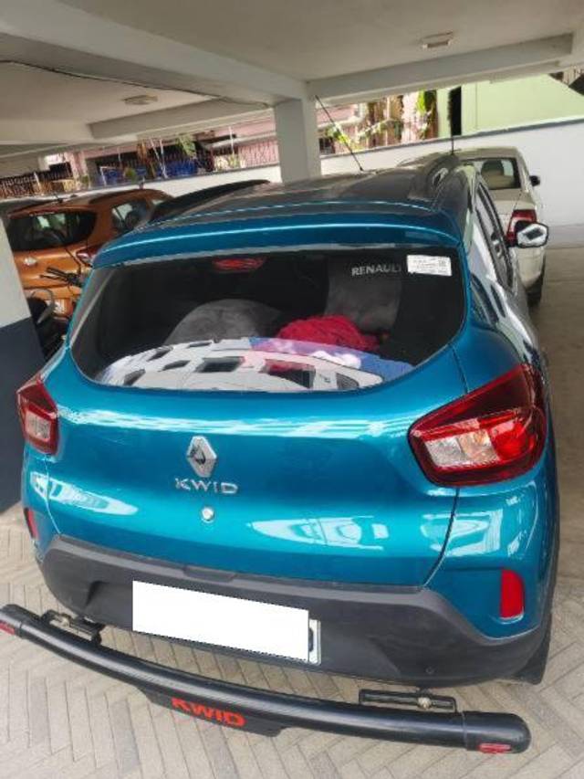 https://images10.gaadi.com/usedcar_image/4614917/original/processed_893de87b-b02e-4a97-9a12-bc6040ecee7b.jpg?imwidth=6400