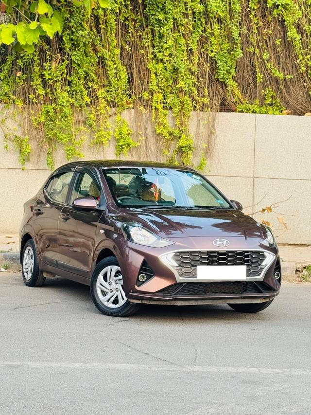 https://images10.gaadi.com/usedcar_image/4614956/original/processed_5c1cd573a7cfa6ac980f5dac01d50099.jpg?imwidth=6400