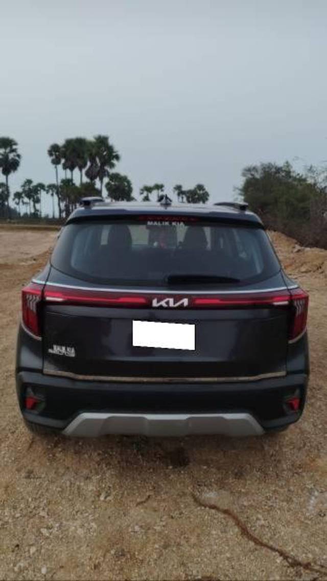 https://images10.gaadi.com/usedcar_image/4614968/original/processed_b3667449-b3d2-4012-96d3-311d1f9aff5e.jpg?imwidth=6401
