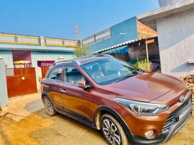 https://images10.gaadi.com/usedcar_image/4614969/original/processed_20a5419d-75c1-4924-ab59-8b48eaa460ee.jpeg?imwidth=6400