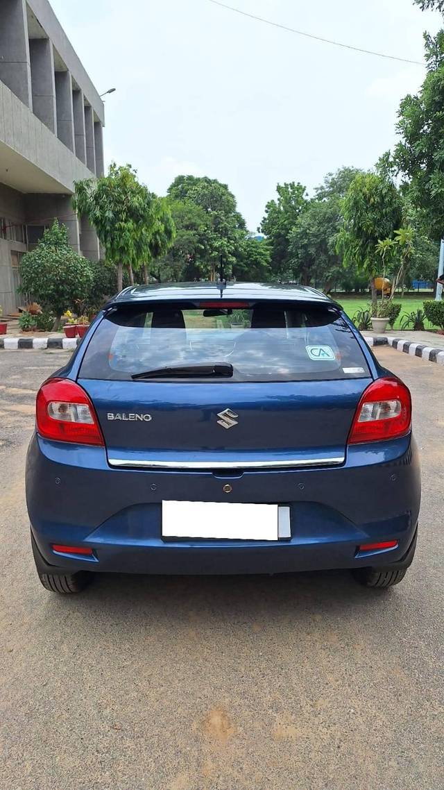 https://images10.gaadi.com/usedcar_image/4614970/original/processed_8a9c1e1831b0d8c278f36e1970bc6a91.jpg?imwidth=6402
