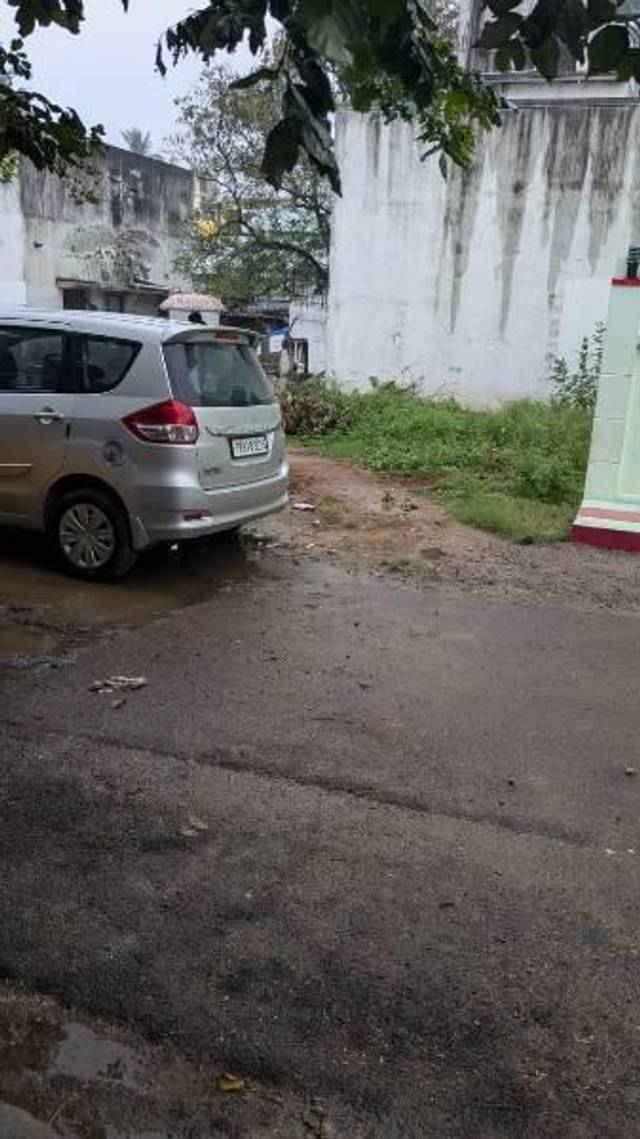 https://images10.gaadi.com/usedcar_image/4615001/original/processed_33284b4d-4c89-4476-8a84-bcc49191f08f.jpg?imwidth=6400