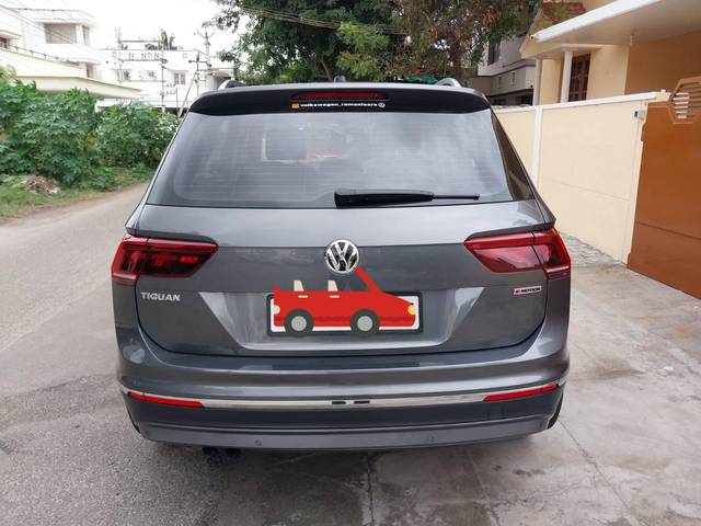 https://images10.gaadi.com/usedcar_image/4615025/original/processed_c955854c-bcd8-4bc6-85f0-60cb81dd4dae.jpg?imwidth=6402