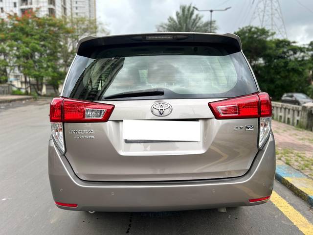 https://images10.gaadi.com/usedcar_image/4615030/original/processed_58acefd65ec1f09d04609033d990f1af.jpg?imwidth=6402