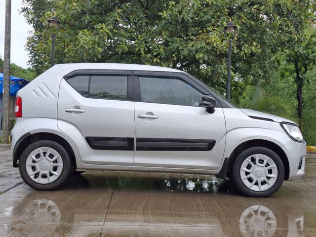 https://images10.gaadi.com/usedcar_image/4615062/original/4a0b306656ebbe10acf0ffa741a3f279.jpg?imwidth=6401