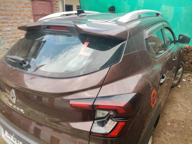 https://images10.gaadi.com/usedcar_image/4615074/original/processed_8cd779cc-f9df-4b28-a20d-2ebb501254f3.jpg?imwidth=6400