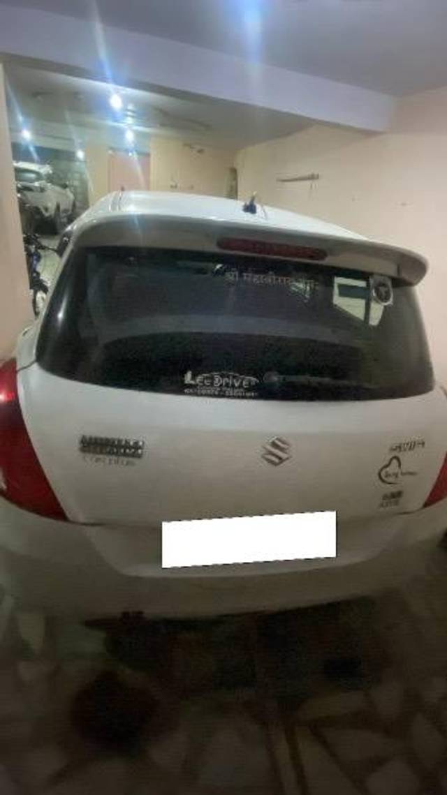 https://images10.gaadi.com/usedcar_image/4615076/original/processed_0edf27f8-2e2c-493a-9212-b1cf13a10052.jpeg?imwidth=6401