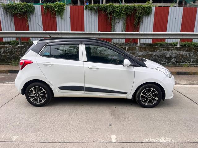 https://images10.gaadi.com/usedcar_image/4615080/original/177af1a46594da9c4d3d0114724f6115.jpg?imwidth=6401