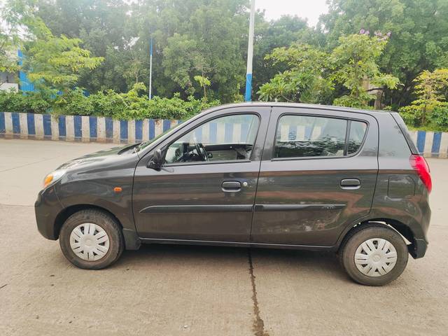 https://images10.gaadi.com/usedcar_image/4615097/original/processed_5b0bbb6ddc78f8793c4eb2d41ae82446.jpg?imwidth=6402