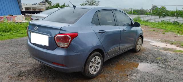 https://images10.gaadi.com/usedcar_image/4615107/original/processed_46c692869aa386bdc9b17bc07ca54a01.jpg?imwidth=6402