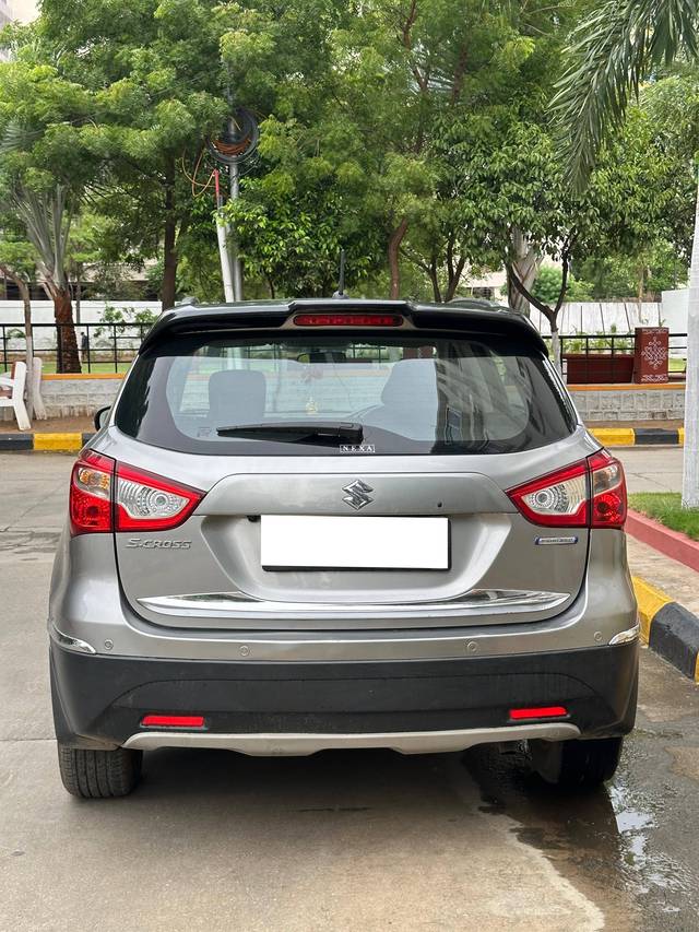 https://images10.gaadi.com/usedcar_image/4615118/original/processed_5741168377772c45945e49b865018389.jpg?imwidth=6402