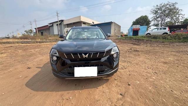 https://images10.gaadi.com/usedcar_image/4615155/original/processed_35866993-f33f-4e46-b39f-2c6e3731ad35.jpeg?imwidth=6400