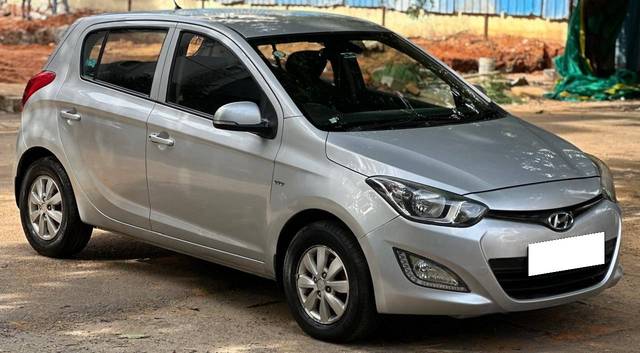 https://images10.gaadi.com/usedcar_image/4615184/original/processed_6005168b047ae23c876413f6fa42a64e.jpg?imwidth=6400