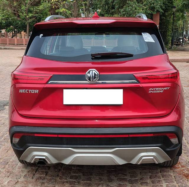 https://images10.gaadi.com/usedcar_image/4615194/original/processed_6833880168740c00be8fe3ecb67a5bb7.jpg?imwidth=6402
