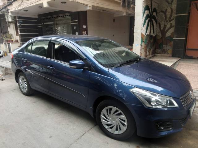 https://images10.gaadi.com/usedcar_image/4615208/original/99d1386412aed2634389195721426f24.jpg?imwidth=6400