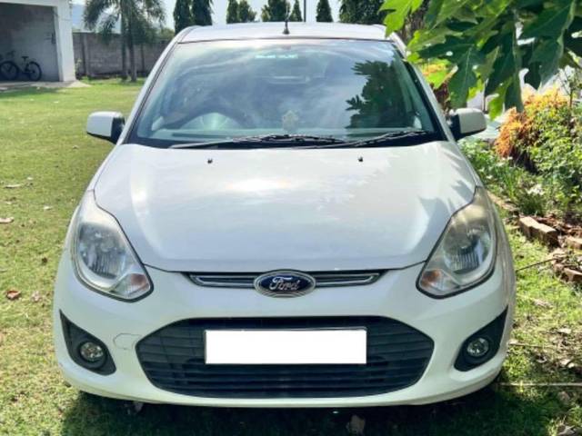 https://images10.gaadi.com/usedcar_image/4615213/original/processed_7adae98d-6811-47c4-a2c7-103adbb9eef4.jpg?imwidth=6400