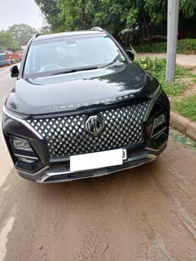https://images10.gaadi.com/usedcar_image/4615214/original/processed_c43b97ee-6b2d-42db-aa4e-e535f2731e8b.jpeg?imwidth=6400
