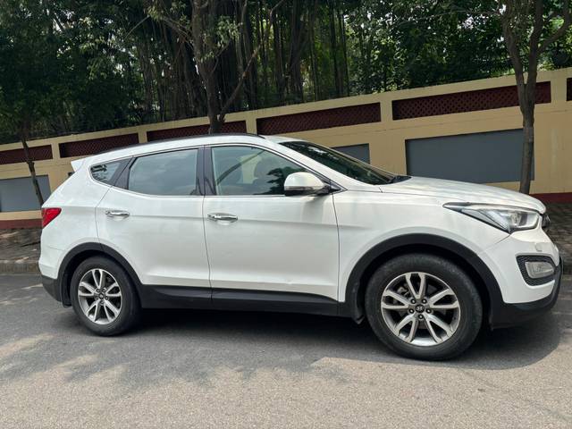 https://images10.gaadi.com/usedcar_image/4615222/original/4ceacfe391c804f27fad72bb649e3322.jpg?imwidth=6401
