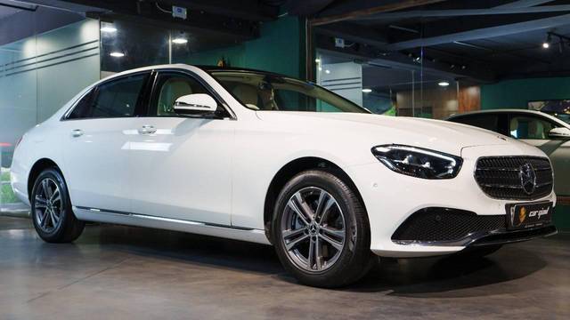 https://images10.gaadi.com/usedcar_image/4615228/original/processed_92957c5a99f9155854f93a17592304e5.jpeg?imwidth=6400