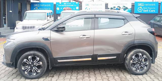 https://images10.gaadi.com/usedcar_image/4615229/original/processed_44754ecc-f9b6-4ef1-ae22-accbe67f1768.jpg?imwidth=6402
