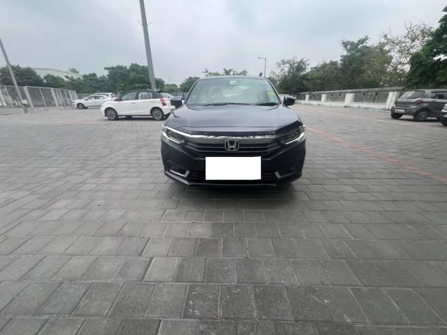 https://images10.gaadi.com/usedcar_image/4615230/original/processed_f52e5f1e-516a-47b7-838a-9dbe8eae975f.jpg?imwidth=6402