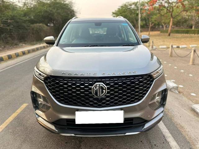 https://images10.gaadi.com/usedcar_image/4615243/original/processed_1b51a6ca5ce3a68abb315e77a0f43216.jpg?imwidth=6402