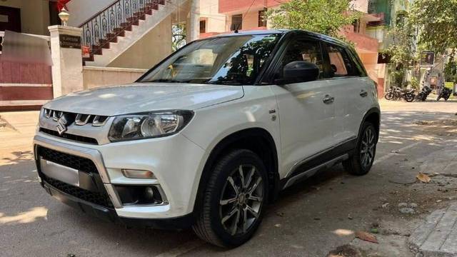 https://images10.gaadi.com/usedcar_image/4615255/original/processed_9af83b023f3857ebd1aee72844c16bb2.jpg?imwidth=6401