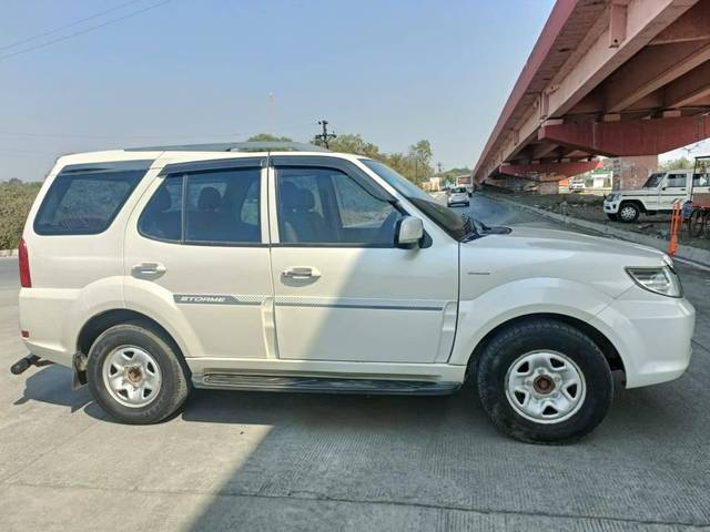 https://images10.gaadi.com/usedcar_image/4615259/original/processed_b4481cd1-960b-45af-a96c-cbc5fec962e1.jpg?imwidth=6401