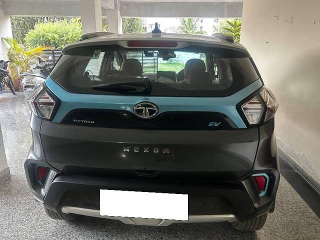 https://images10.gaadi.com/usedcar_image/4615321/original/processed_dcb0ecbe-84bc-4073-a3b7-f2752654b749.jpeg?imwidth=6401