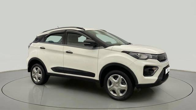 https://images10.gaadi.com/usedcar_image/4615330/original/993825a2216ff8b4c88468c503d7348f.jpg?imwidth=6400